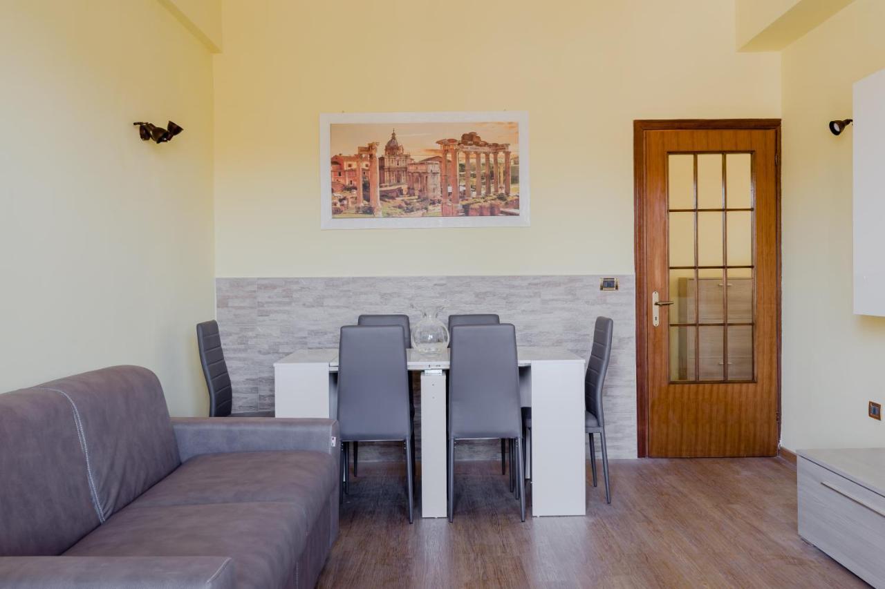 Le Rondini Apartment, 5 Persone, 2 Balconi, Policlinico Tor Vergata E Casilino روما المظهر الخارجي الصورة